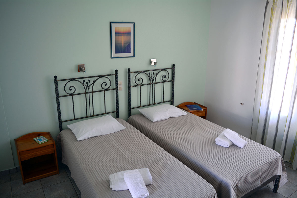Δωμάτια Φλώρα, Αρτεμώνας - Σίφνος