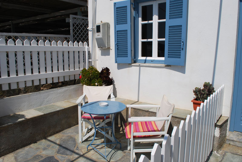 Διαμερίσματα Ευγενία, Πλατύς Γιαλός - Σίφνος