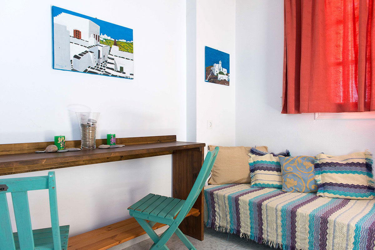 Διαμερίσματα Ευγενία, Πλατύς Γιαλός - Σίφνος