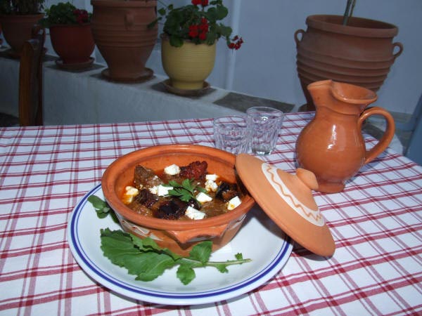 Παραδοσιακή Ταβέρνα "Το κουτούκι του Αποστόλη", Απολλωνία - Σίφνος